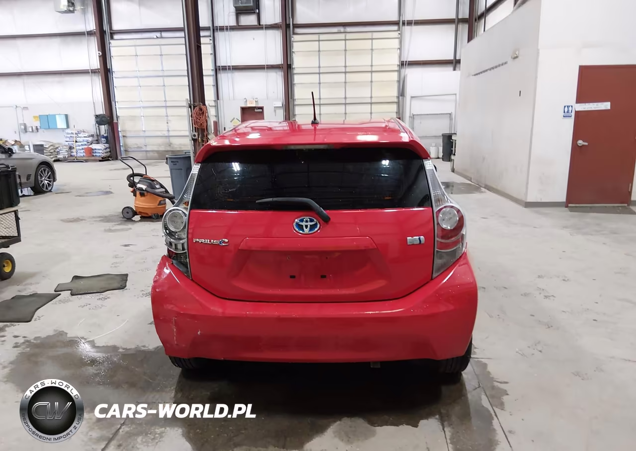 2014 Toyota Prius C Two VIN:JTDKDTB30E1077278 - 17