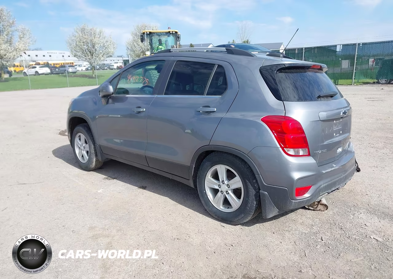 2020 Chevrolet Trax Awd Lt VIN:3GNCJPSB9LL275821 - 3