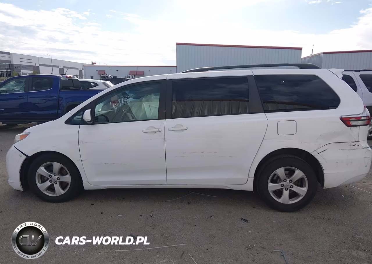 2015 Toyota Sienna Le 8 Passenger VIN:5TDKK3DC8FS577924 - 13