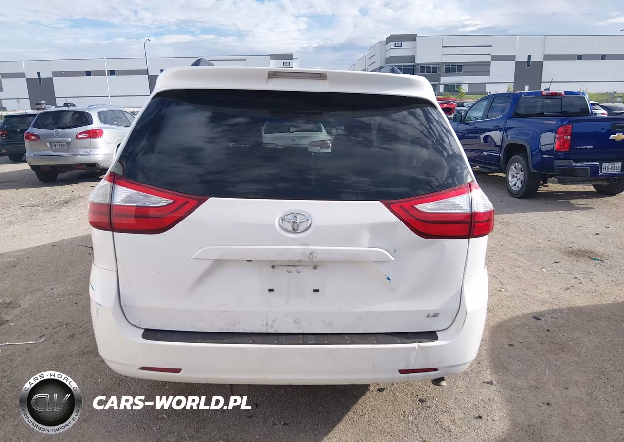 2015 Toyota Sienna Le 8 Passenger VIN:5TDKK3DC8FS577924 - 15