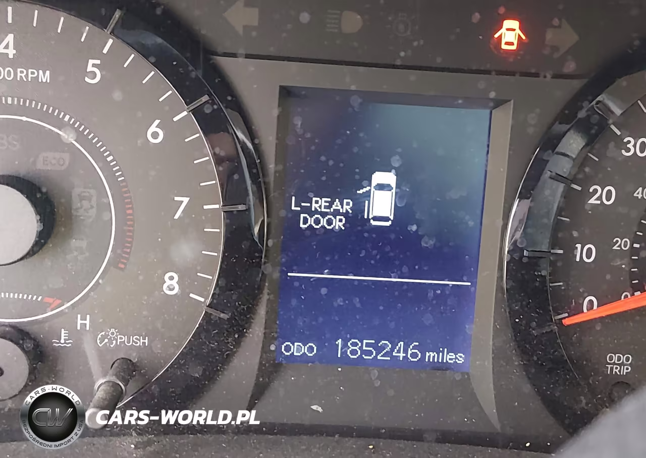 2015 Toyota Sienna Le 8 Passenger VIN:5TDKK3DC8FS577924 - 7