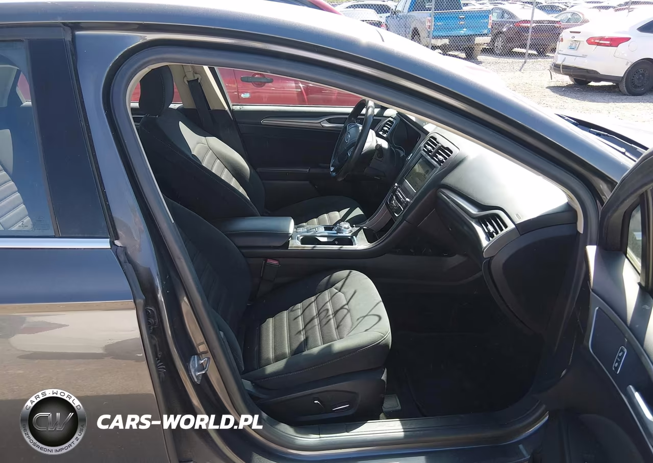 2018 Ford Fusion Se VIN:3FA6P0H78JR175272 - 5