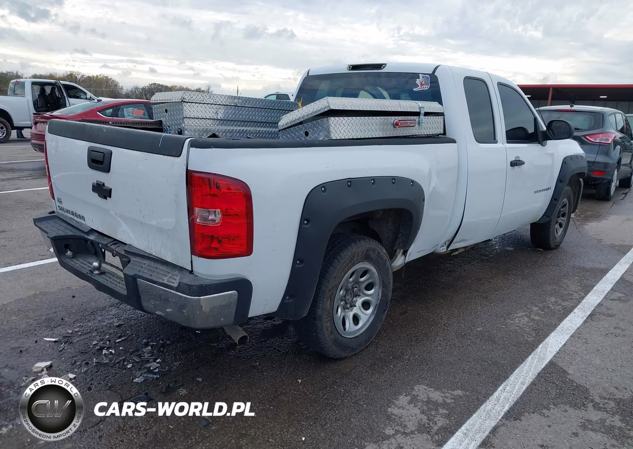 2007 Chevrolet Silverado 1500 Work Truck VIN:2GCEC19C071643947 - 4