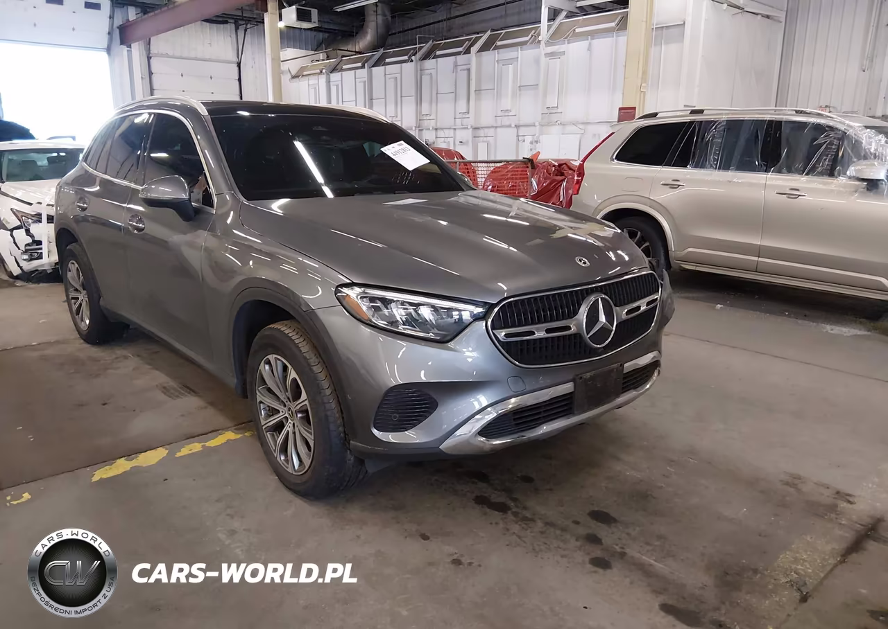 2023 Mercedes-Benz Glc 300 4Matic Suv – zdjęcie 1 z 16