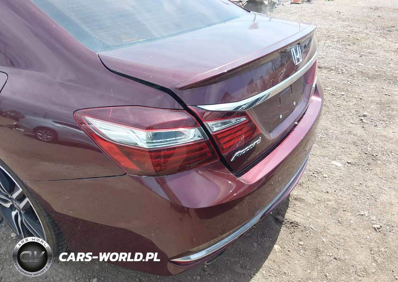2017 Honda Accord Sport VIN:1HGCR2F55HA041619 - 18