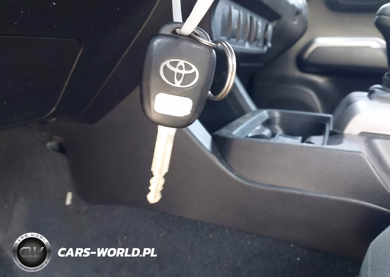 2020 Toyota Tacoma Sr5 VIN:5TFAX5GN6LX186069 - 11