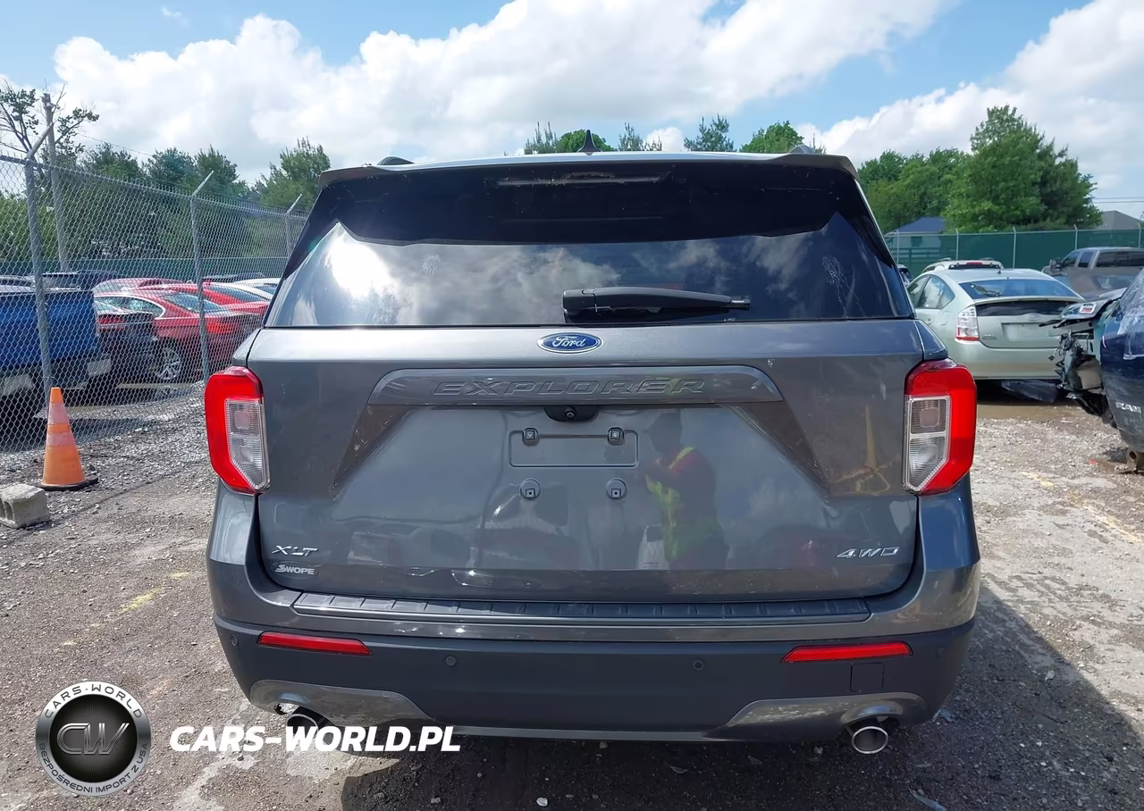 2022 Ford Explorer Xlt VIN:1FMSK8DH5NGB78496 - 17