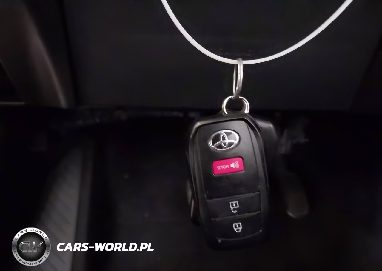 2022 Toyota Corolla Cross Le VIN:7MUCAAAG3NV007109 - 10