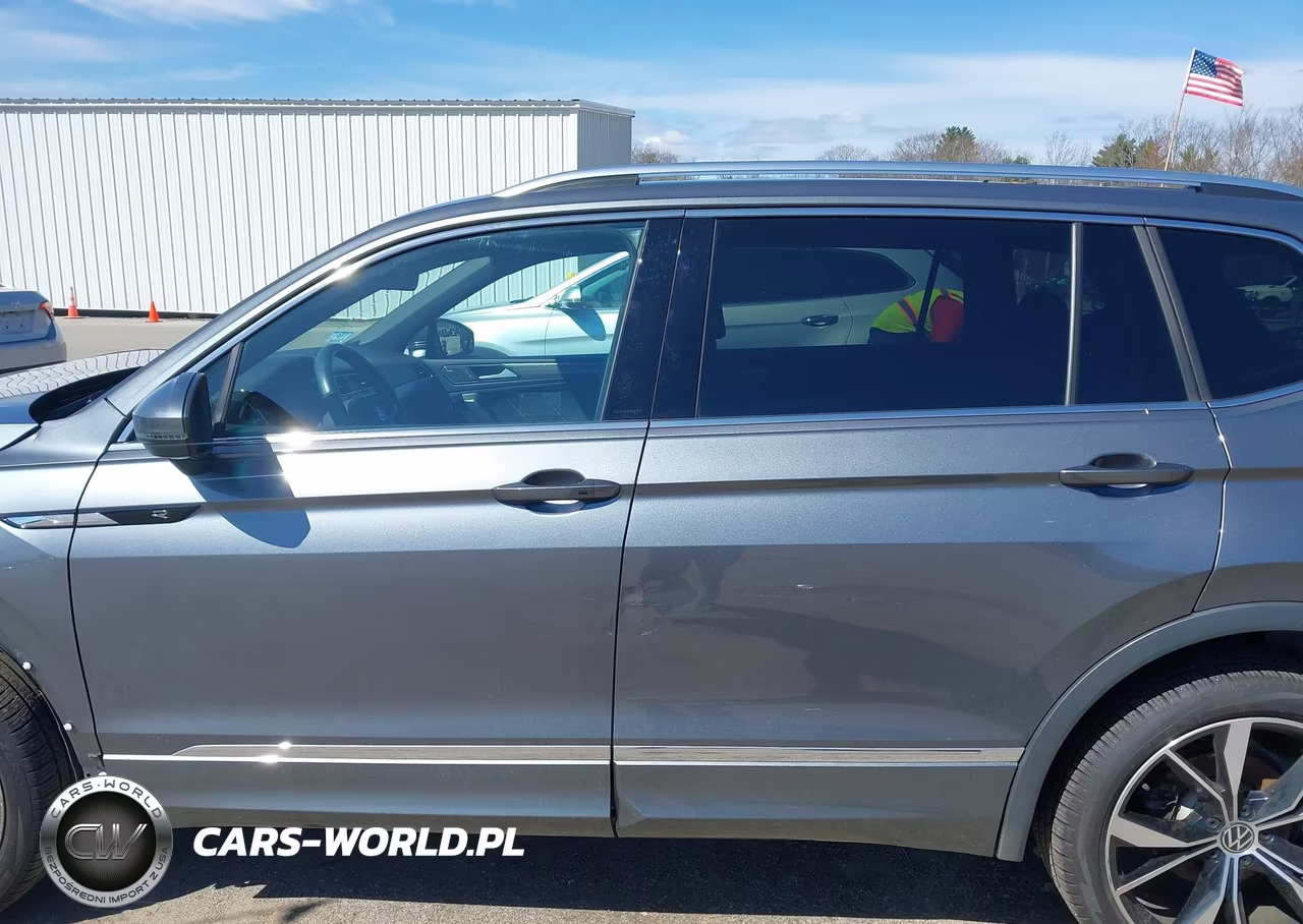 2022 Volkswagen Tiguan 2.0T Sel R-Line VIN:3VV4B7AX6NM012630 - 18