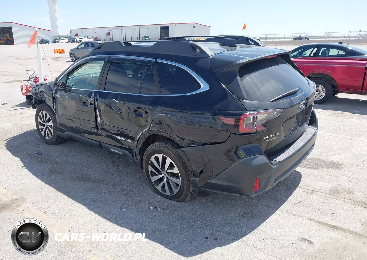 2020 Subaru Outback Premium VIN:4S4BTAEC2L3204645 - 3