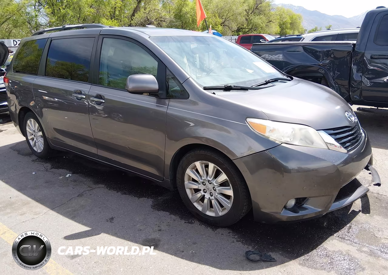 2011 Toyota Sienna Limited V6