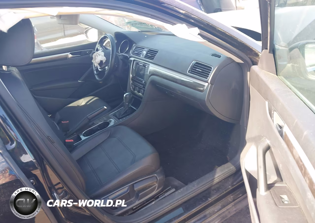 2017 Volkswagen Passat 1.8T Se VIN:1VWBT7A31HC010481 - 5