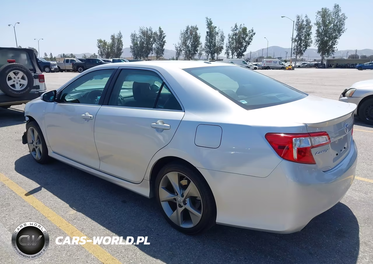 2014 Toyota Camry Se V6 VIN:4T1BK1FK3EU539807 - 3