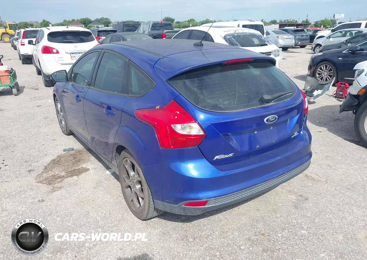 2014 Ford Focus Se VIN:1FADP3K27EL155671 - 3