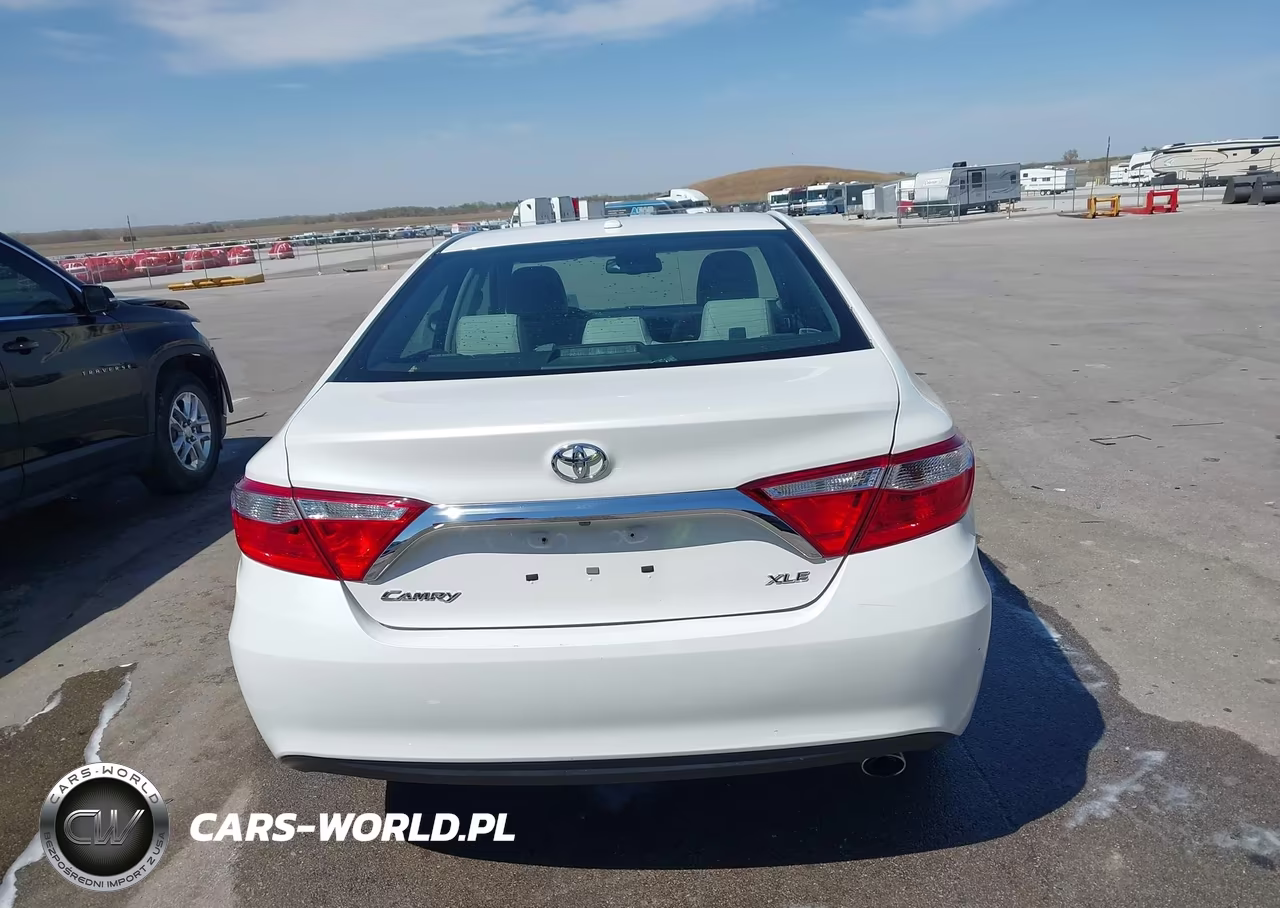 2017 Toyota Camry Xle VIN:4T1BF1FK6HU722966 - 16