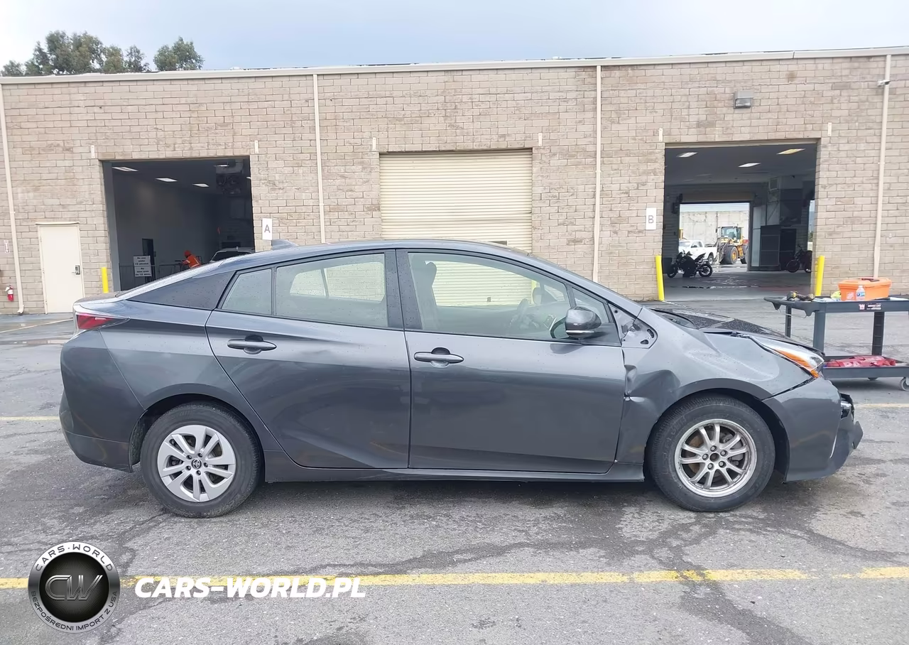 2016 Toyota Prius Two VIN:JTDKBRFU2G3017540 - 14