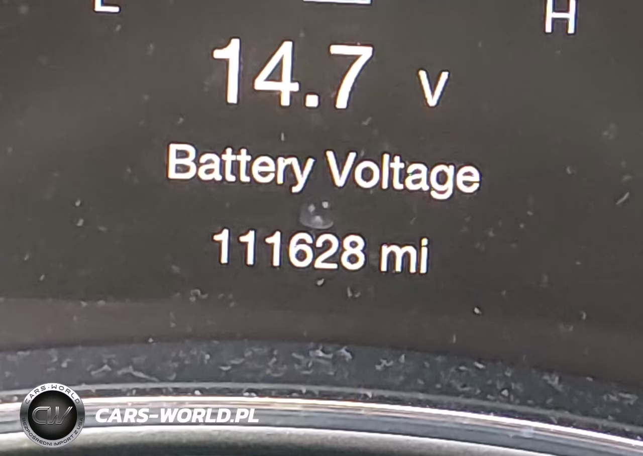 2018 Jeep Grand Cherokee Altitude 4X4 VIN:1C4RJFAG3JC264106 - 16