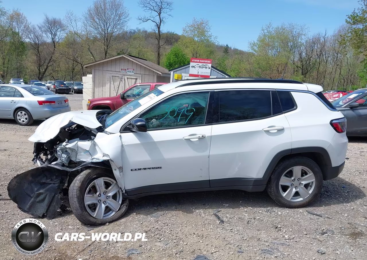 2022 Jeep Compass Latitude 4X4 VIN:3C4NJDBB0NT131593 - 15