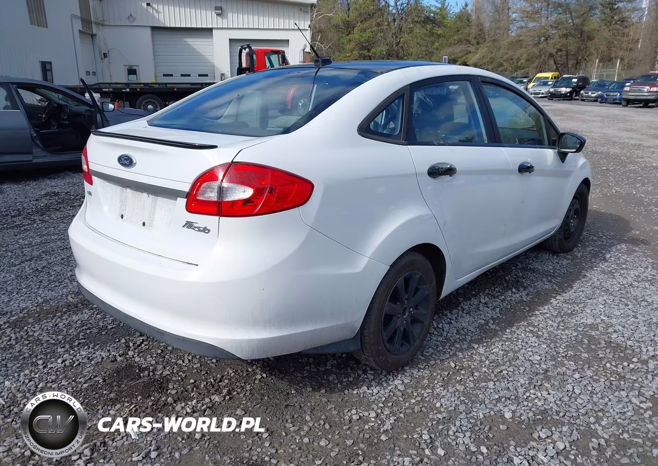 2013 Ford Fiesta Se VIN:3FADP4BJ3DM170713 - 4