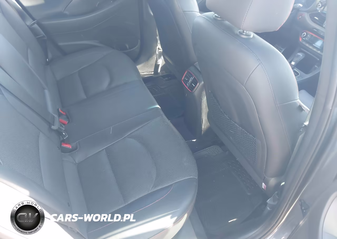 2018 Hyundai Elantra Gt Sport VIN:KMHH55LCXJU047873 - 8