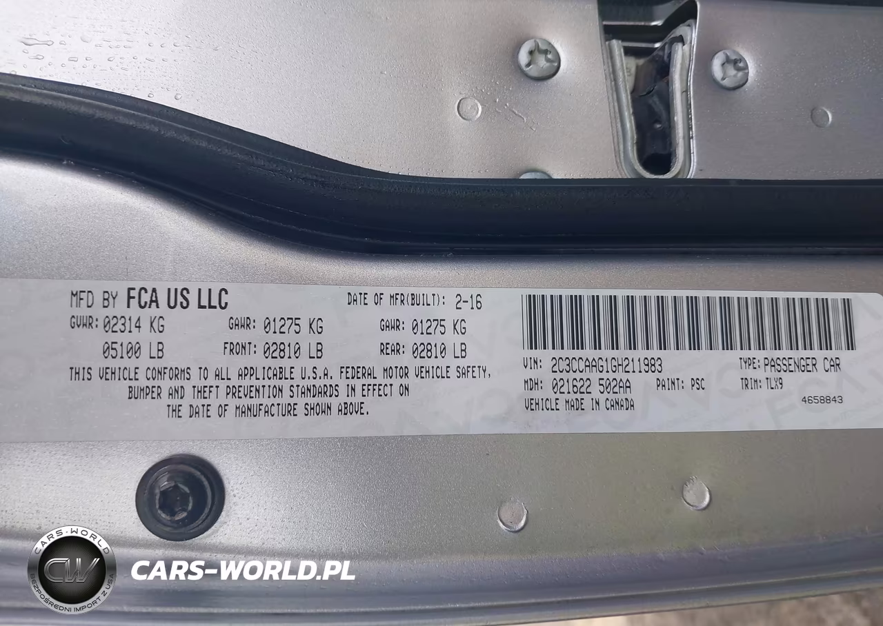 2016 Chrysler 300 Limited VIN:2C3CCAAG1GH211983 - 9