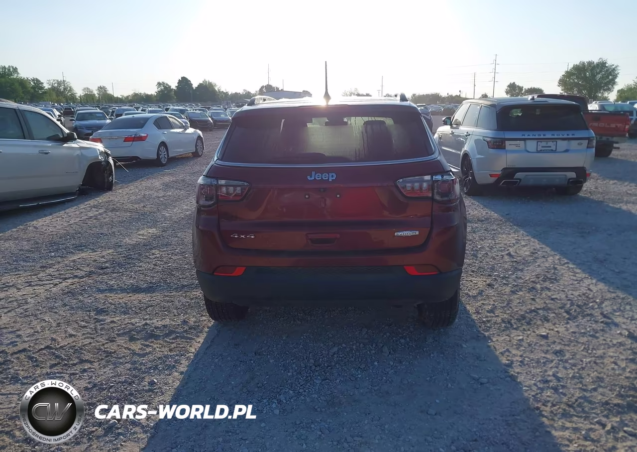 2022 Jeep Compass Latitude 4X4 VIN:3C4NJDBB0NT110615 - 16