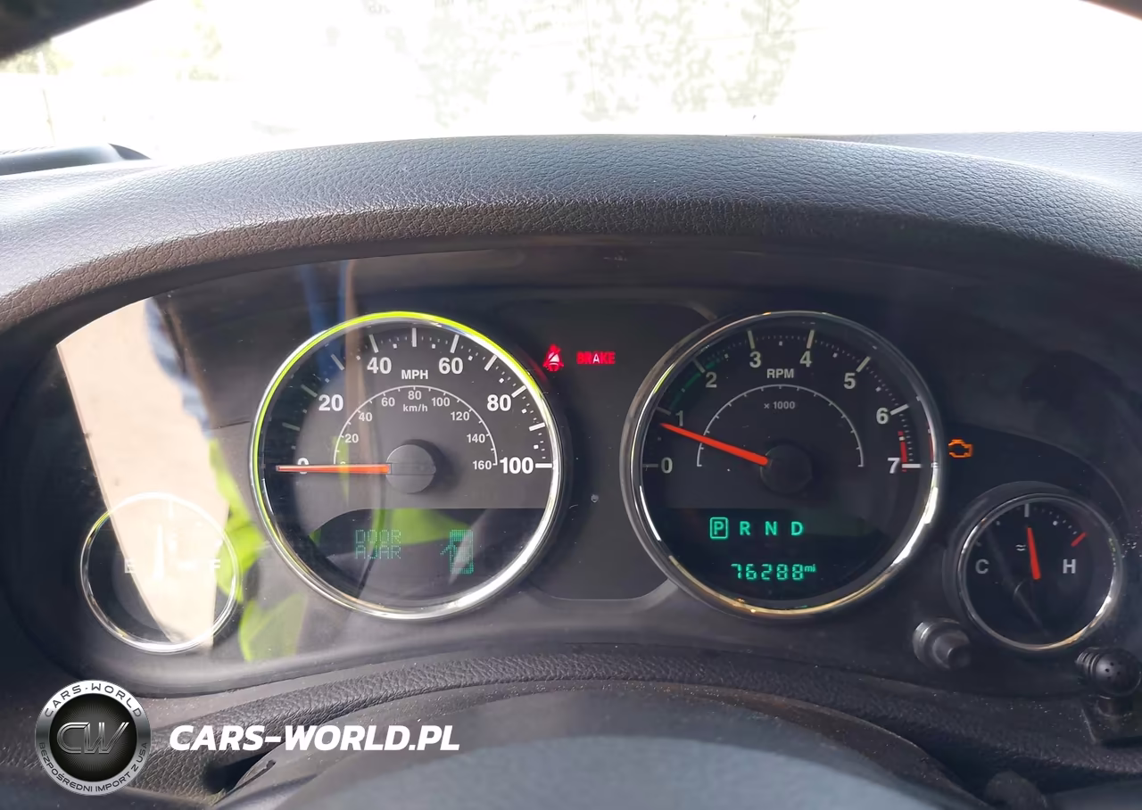 2016 Jeep Wrangler Unlimited Willys Wheeler VIN:1C4BJWDG0GL228959 - 7