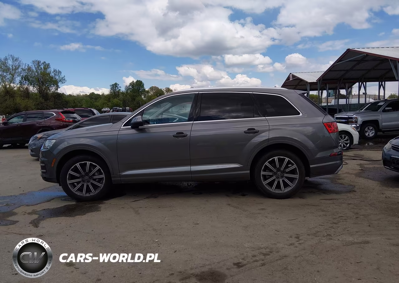 2017 Audi Q7 3.0T Premium VIN:WA1LAAF74HD000456 - 14