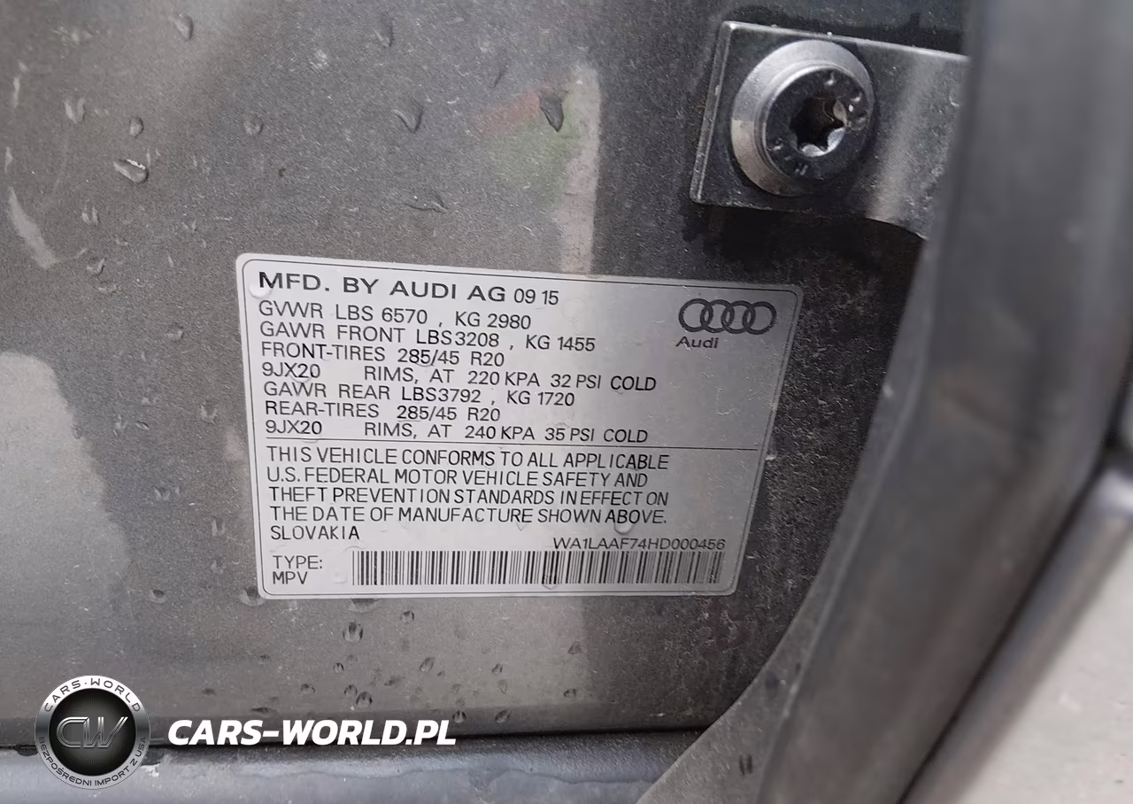 2017 Audi Q7 3.0T Premium VIN:WA1LAAF74HD000456 - 9