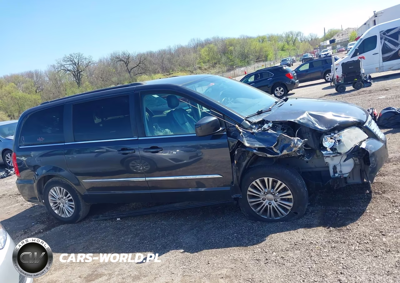 2014 Chrysler Town & Country Touring-L VIN:2C4RC1CG2ER188191 - 13