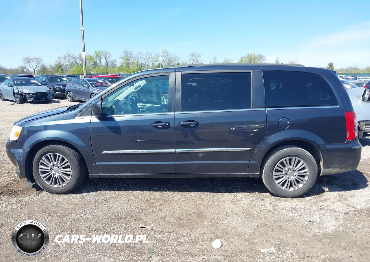 2014 Chrysler Town & Country Touring-L VIN:2C4RC1CG2ER188191 - 14