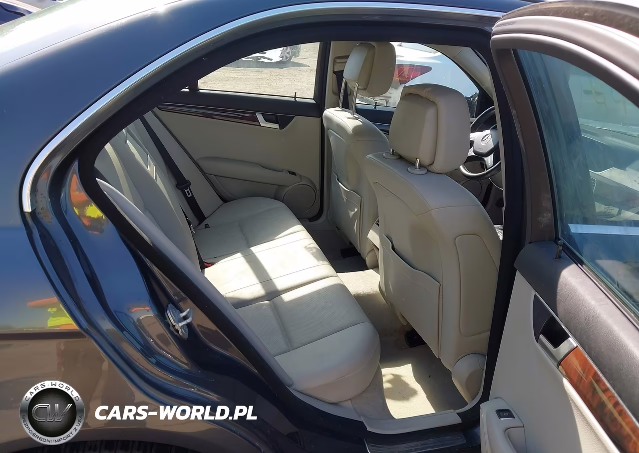 2013 Mercedes-Benz C 300 Luxury 4Matic VIN:WDDGF8AB2DR268809 - 8