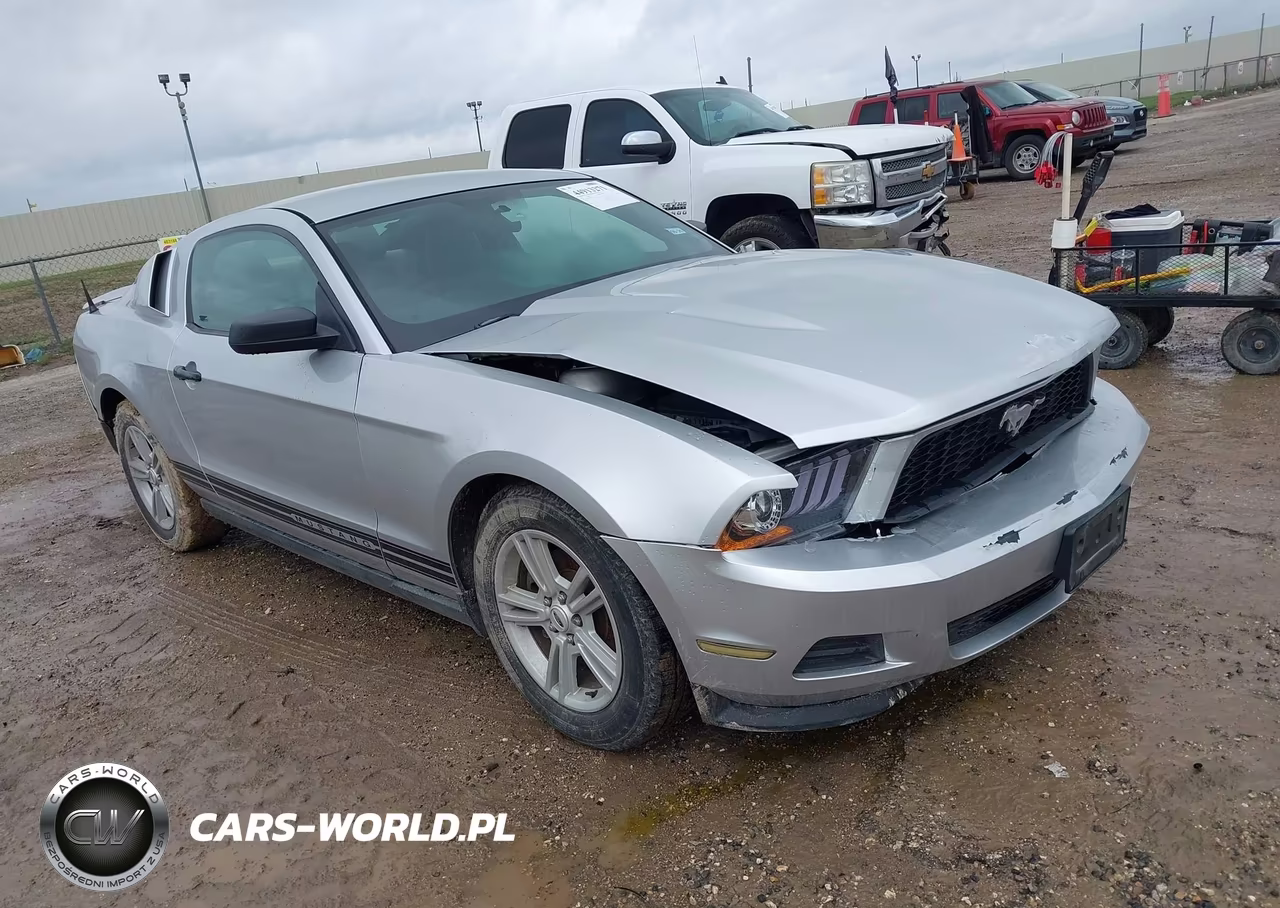 2012 Ford Mustang V6