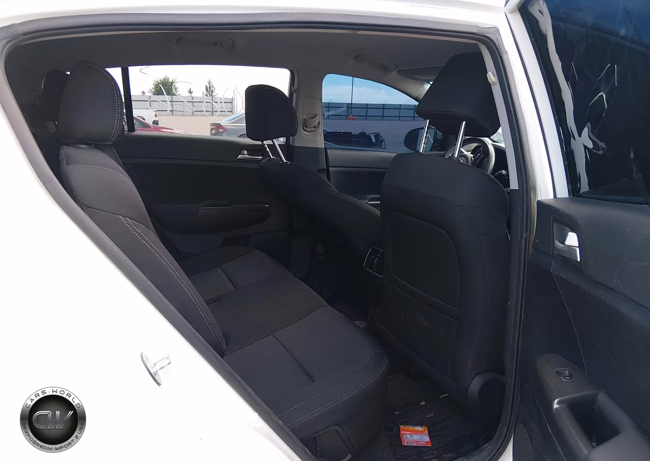 2020 Kia Sportage Lx VIN:KNDPMCAC1L7645149 - 8