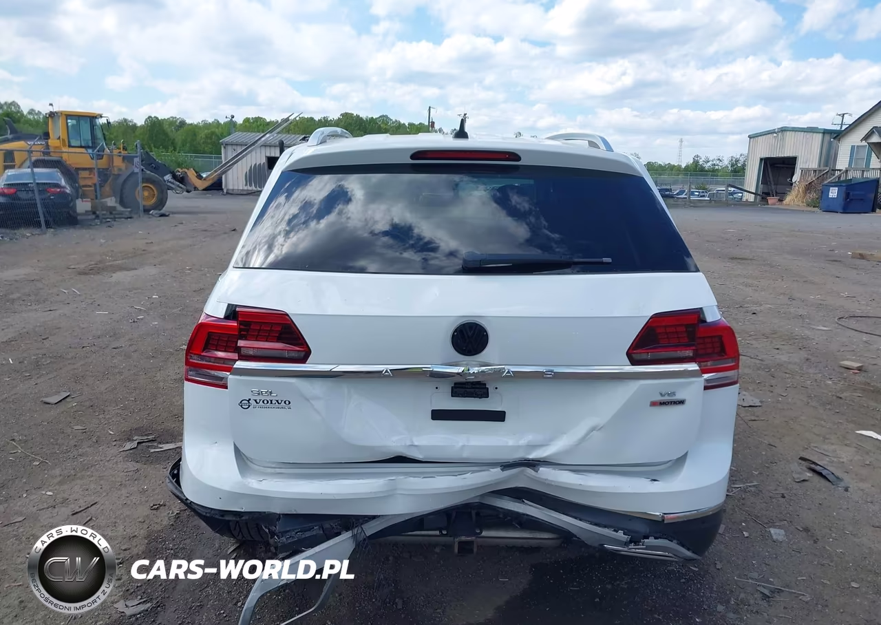 2018 Volkswagen Atlas 3.6L V6 Sel Premium VIN:1V2NR2CA4JC520647 - 17