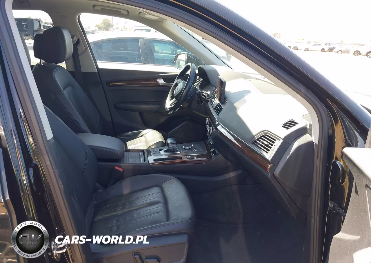 2020 Audi Q5 Premium 45 Tfsi Quattro S Tronic-Titanium Premium 45 Tfsi Quattro S Tronic VIN:WA1ANAFY4L2021476 - 5