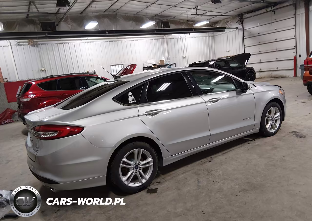 2018 Ford Fusion Hybrid Se VIN:3FA6P0LU8JR276471 - 4
