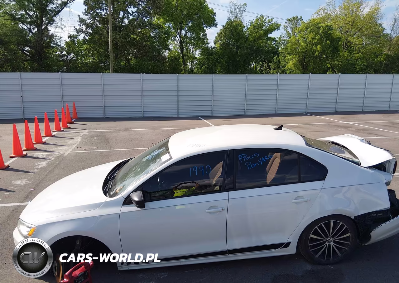 2016 Volkswagen Jetta 1.8T Sport VIN:3VWD17AJ9GM400190 - 13