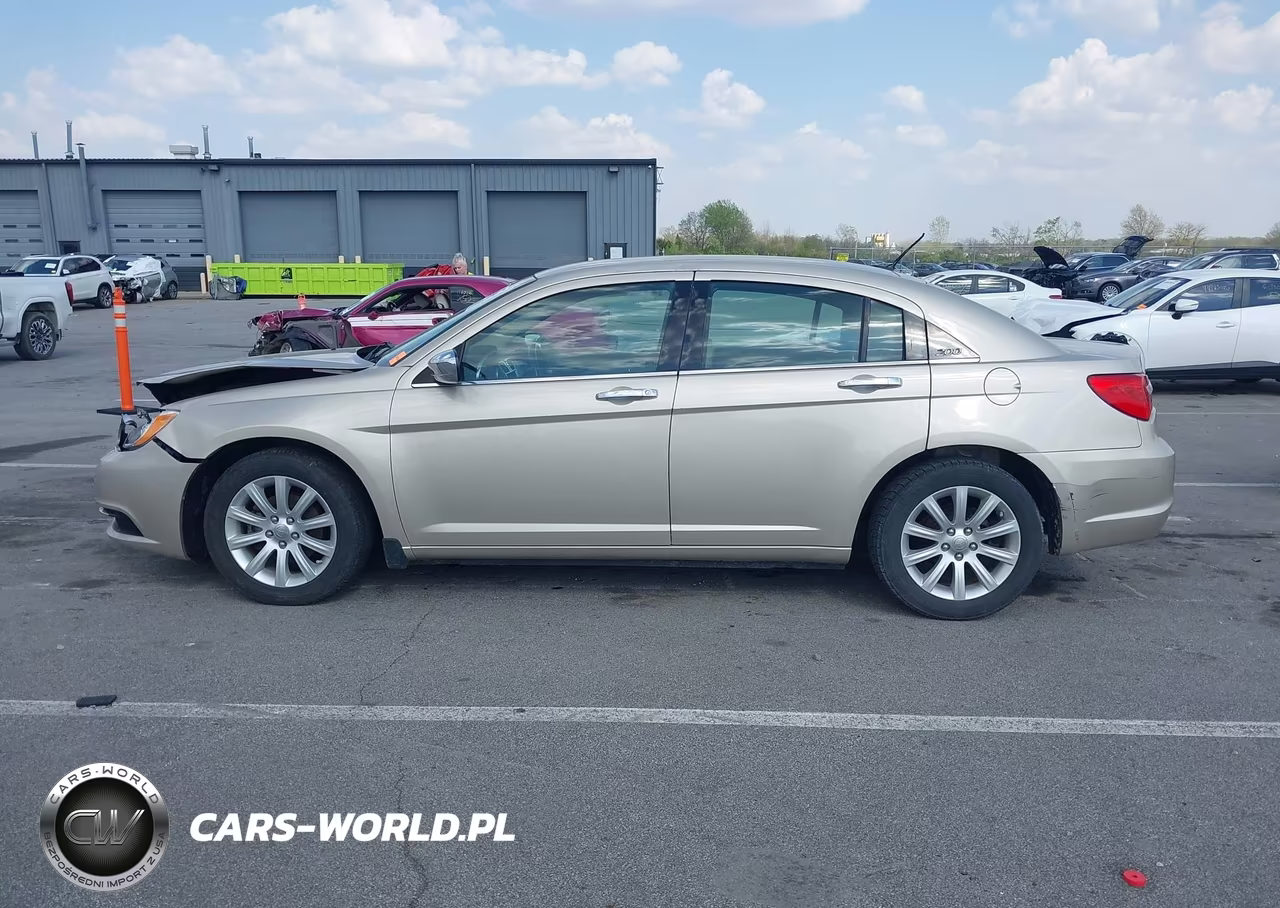 2013 Chrysler 200 Limited VIN:1C3CCBCG0DN571431 - 14
