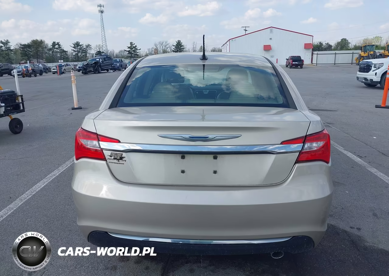 2013 Chrysler 200 Limited VIN:1C3CCBCG0DN571431 - 16