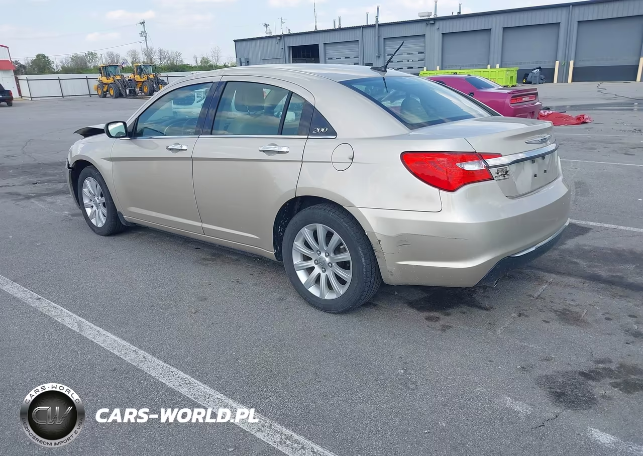 2013 Chrysler 200 Limited VIN:1C3CCBCG0DN571431 - 3