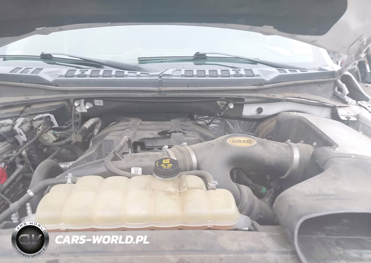 2018 Ford F-150 Xlt VIN:1FTEW1CP3JKF34196 - 9