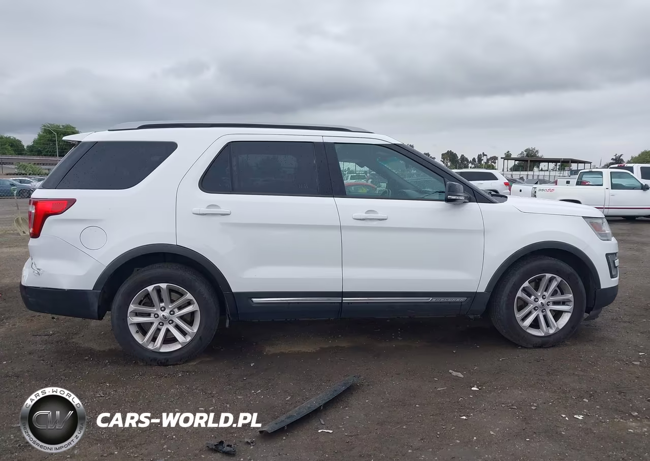 2017 Ford Explorer Xlt VIN:1FM5K7DH2HGA87858 - 13