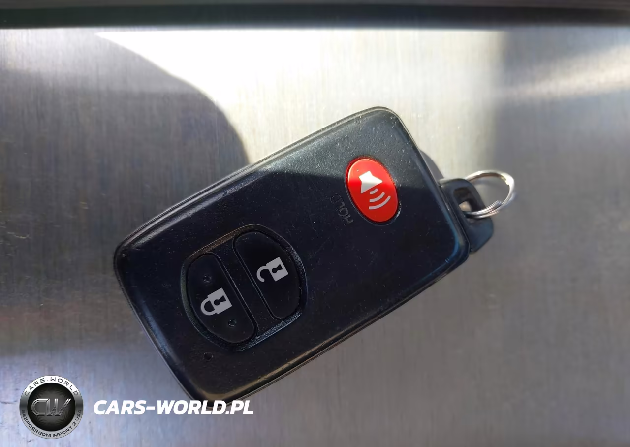 2012 Toyota Prius One VIN:JTDKN3DU1C1546717 - 11
