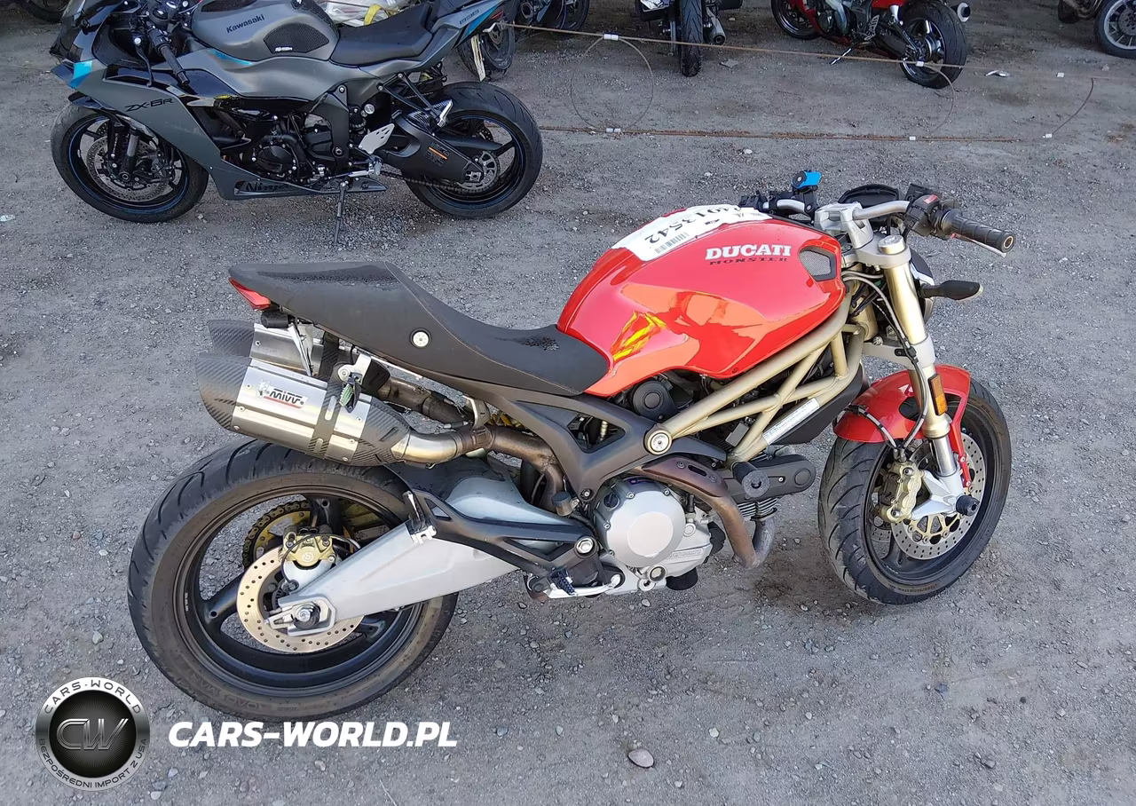 2013 Ducati Monster 696 VIN:ZDM1RADN7DB065559 - 12