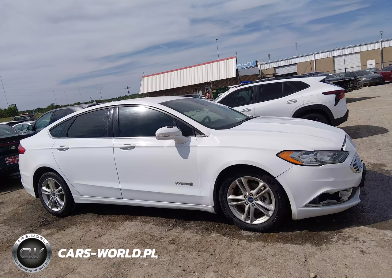 2018 Ford Fusion Hybrid Se VIN:3FA6P0LU1JR253789 - 13