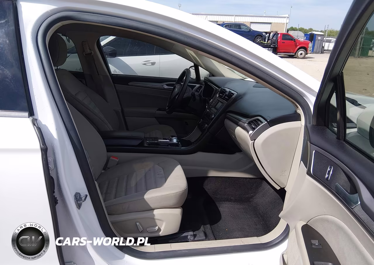 2018 Ford Fusion Hybrid Se VIN:3FA6P0LU1JR253789 - 5