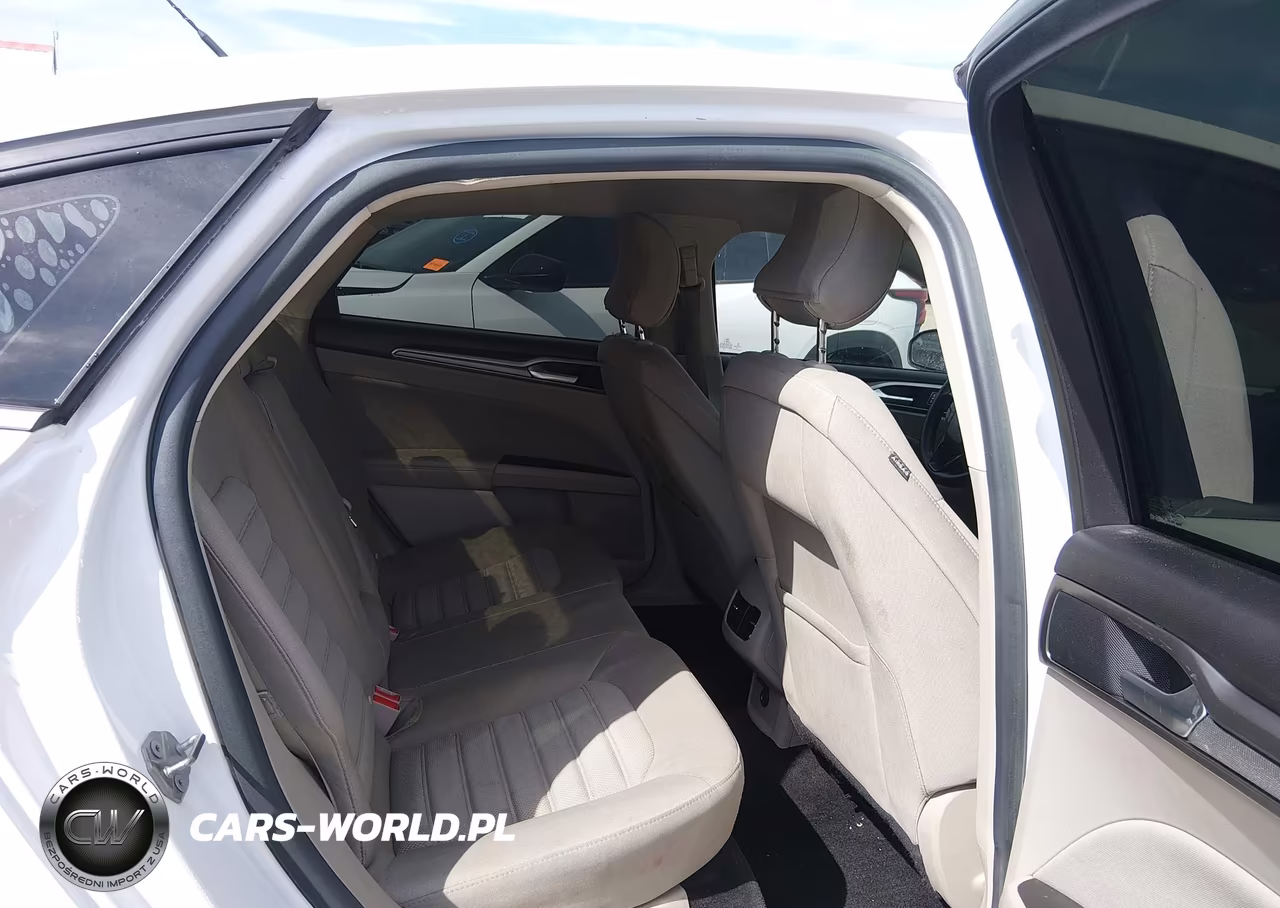 2018 Ford Fusion Hybrid Se VIN:3FA6P0LU1JR253789 - 8