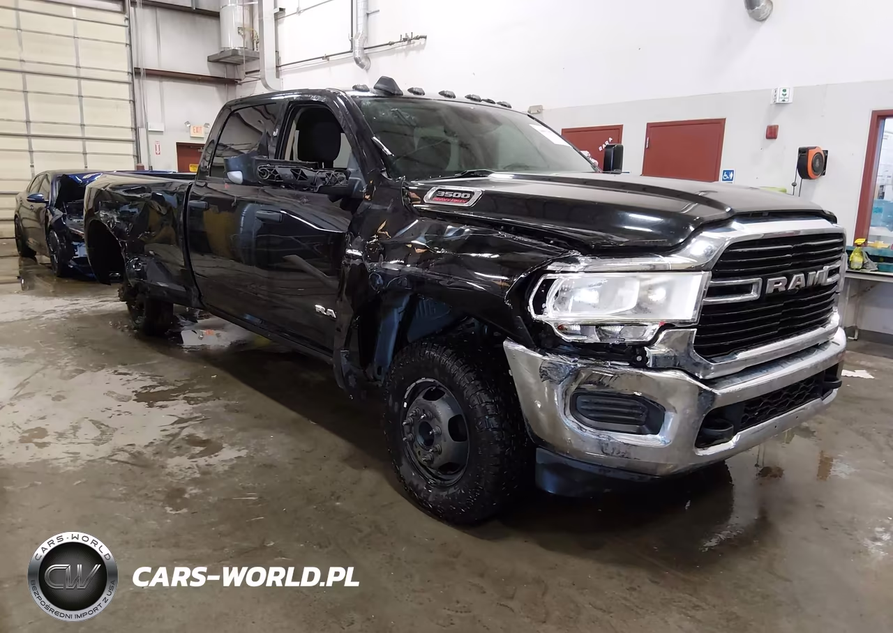 2020 Ram 3500 Tradesman 4X4 8' Box
