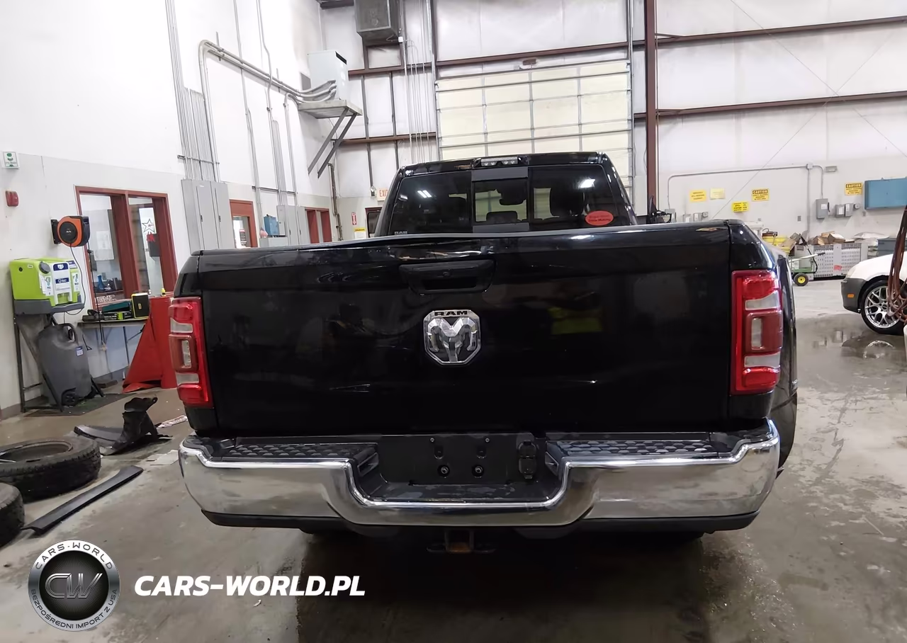 2020 Ram 3500 Tradesman 4X4 8' Box VIN:3C63RRGLXLG195782 - 18